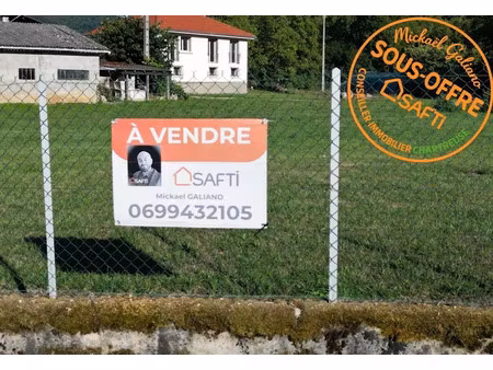 vente terrain 1380 m² à voiron (38500)  208 000 €