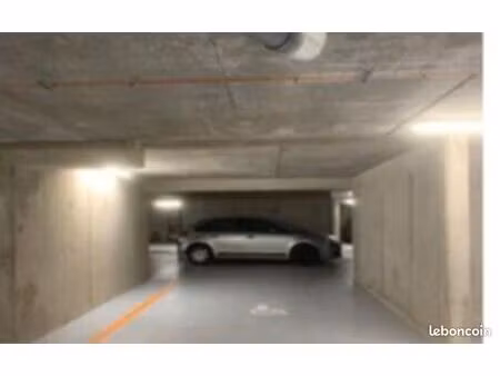 grande place de parking