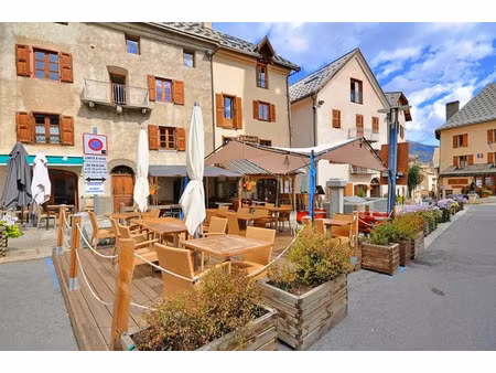 vente locaux professionnels 155 m² à le monêtier-les-bains (05220)  599 500 €