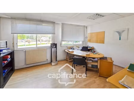local/bureau de 1200 m² à louer proche de chalon sur saone (71)