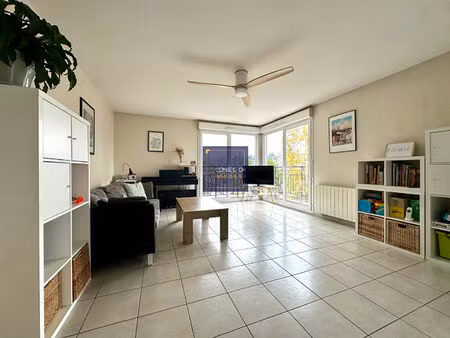 vente appartement 4 pièces 88 m² saint-genis-laval (69230)