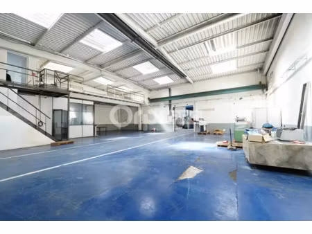 local d'activite a vendre