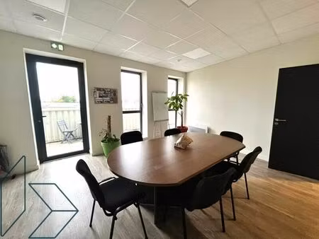 location bureau 470 m² à vannes (56000)