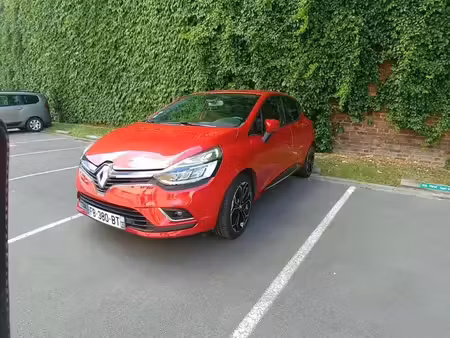 parking à louer - lille (59) - 94€