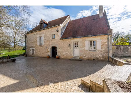 ancien moulin réhabilité dans un ecrin de nature