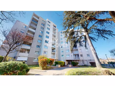 en exclusivite - appartement 3 pieces - place de parking - lumineux