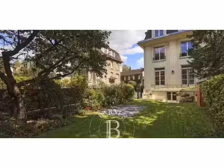 hôtel particulier avec jardin neuilly-sur-seine (92)