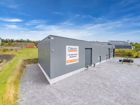 26 box de stockage à 5 min de marche !