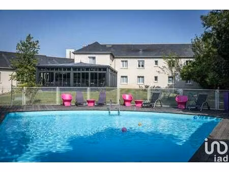 vente bureaux et commerces piscine à doué-en-anjou (49700) : à vendre piscine / 1700m² dou