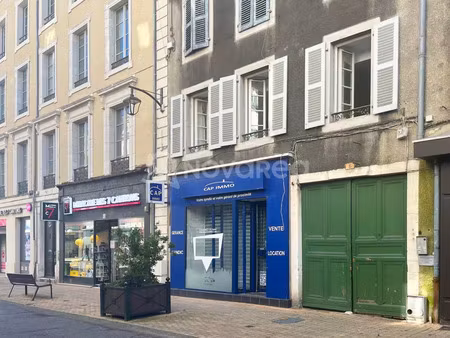 vente commerce 3 pièces 61 m² pau (64000)