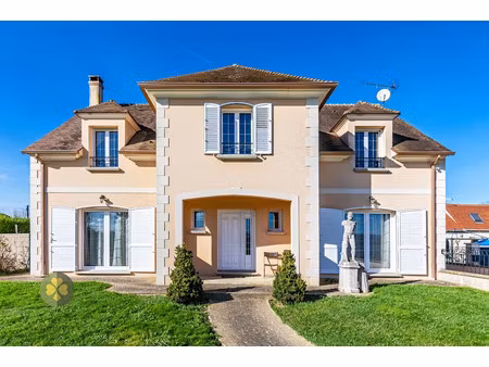 vente maison 5 pièces 200 m² à tacoignières (78910)  519 000 €