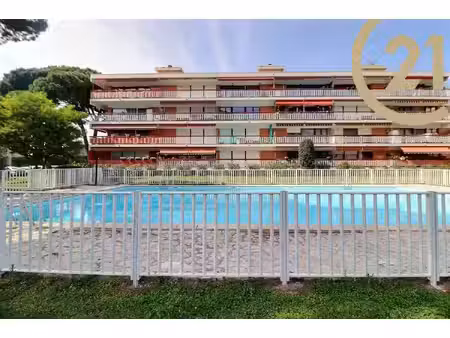 vente - frejus - 3 pieces de 68m2 avec parking et cave entr