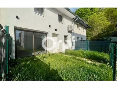 location maison  84.02 m² t-4 à la pierre  1 200 €