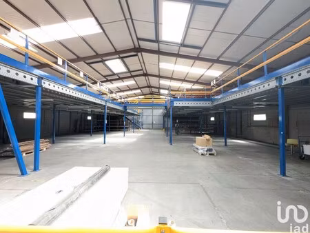 location local d'activités 1 200 m²