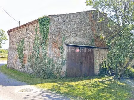 maison de 260 m² à egliseneuve-des-liards