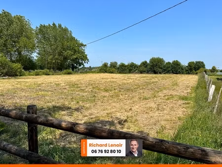 vous cherchez un terrain au calme de plus de 1 700 m2 pour construire votre maison ?