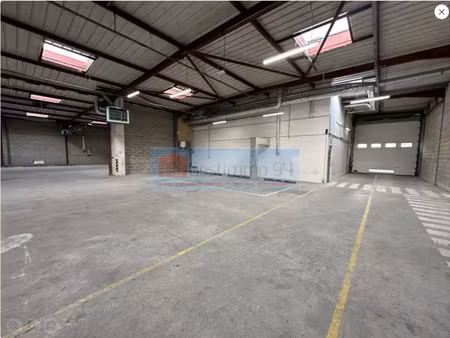 location local d'activités 1730 m² divisible à partir de 544 m² - zi des chanoux - neuilly