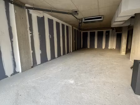 location commerce 101 m² à saint-gély-du-fesc (34980)