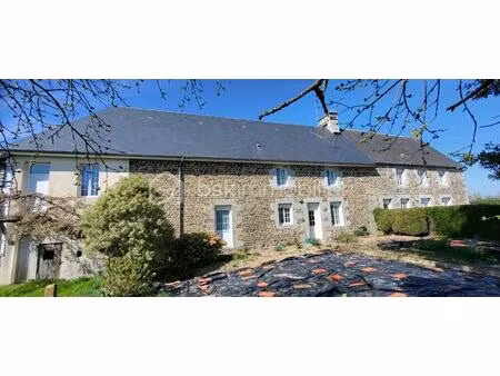 maison en pierre de 235 m² à landelles-et-coupigny