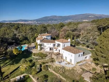 villa de luxe de 12 pièces en location opio  france
