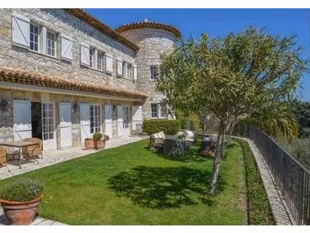 prestigieuse maison en location vence  france