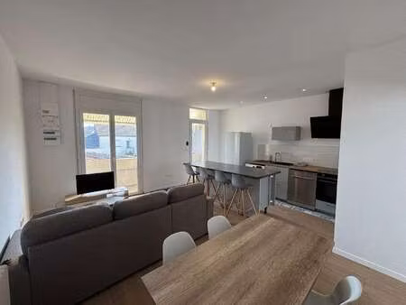 location appartement 3 pièces meublé à équeurdreville-hainneville (50120) : à louer 3 pièc