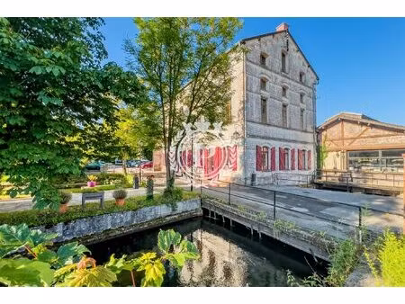 local commercial dans un ancien moulin
