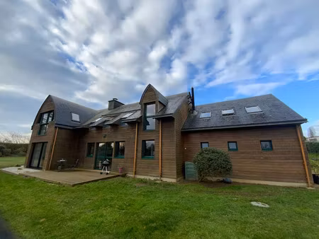 vente maison 8 pièces 217 m² à carantec (29660)  675 000 €