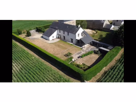 longère de 171 m2 avec terrain de 1698 m2