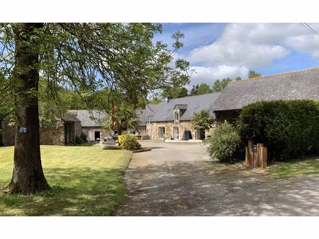 au nord de pontivy ...de la pierre ...