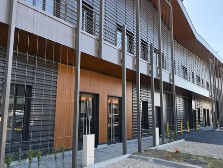 a louer locaux d'activités neufs coupvray