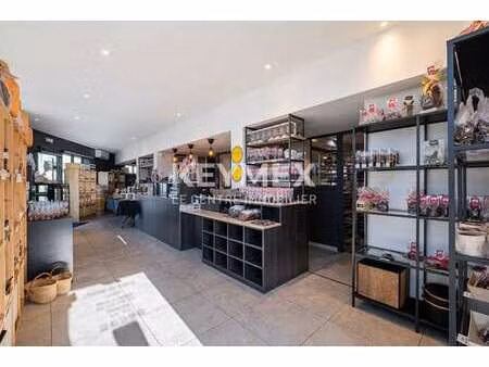 vente bureaux et commerces à batz-sur-mer (44740) : à vendre / 134m² batz-sur-mer