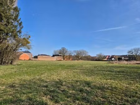 parcelles de terrain libre d'occupation - 97a 71ca