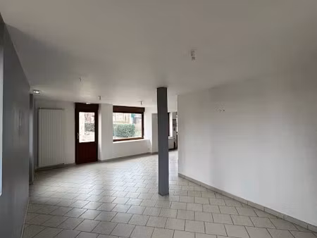 location locaux professionnels 165.36 m² à le bignon-mirabeau (45210)  250 €