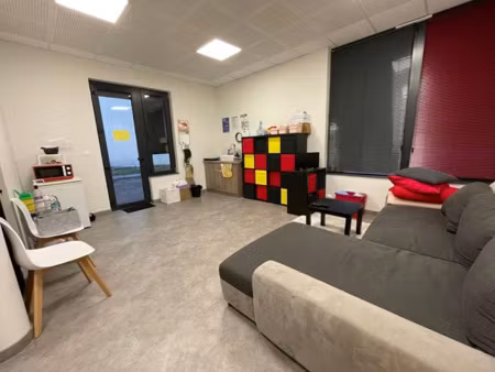 location locaux professionnels 27 m² à saverne (67700)  670 €