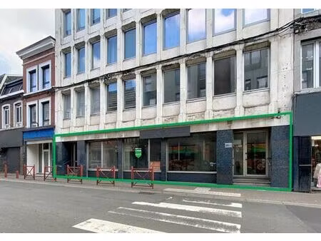 jemeppe : rez commercial de 170m² avec caves et garage