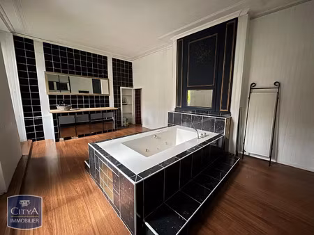 local professionnel à louer 66 m² - bourges (18) - 800€