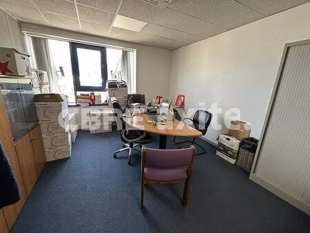 location bureau seynod 195 m²