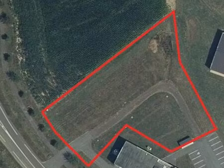 location local d'activités saint jean de la neuville 1 000 m²