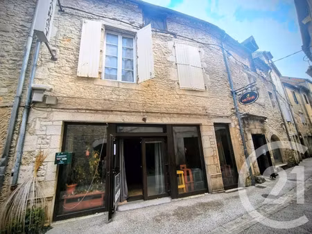 vente maison 7 pièces 355 m² à souillac (46200)  162 000 €