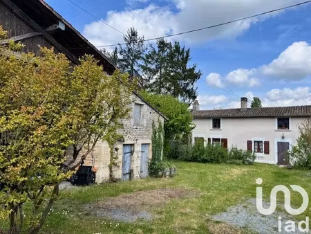 vente maison 7 pièces 195 m² à vouille (79230)  199 000 €