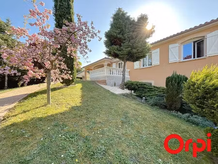 vente maison 5 pièces 252 m² à vichy (03200)  581 000 €