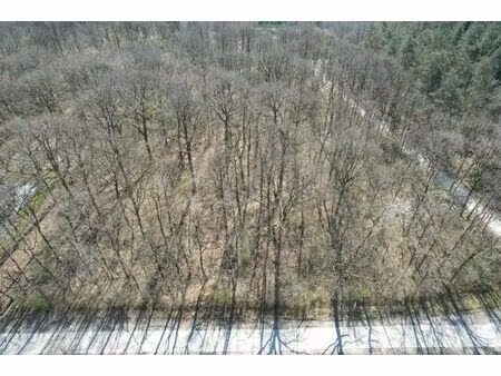 terrain de 96 ares 61 centiares situé en zone de loisir