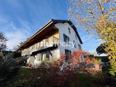 maison 9 pièces - 228 m²