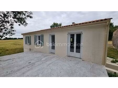 pavillon de 85 m² à ecoyeux