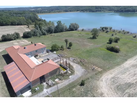 propriété exceptionnelle style loft moderne et ferme rénové