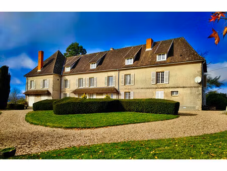 chateau à vendre à chamboret (87140) - haute-vienne
