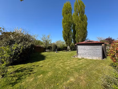 très beau terrain à construire auteuil le roi 551 m2