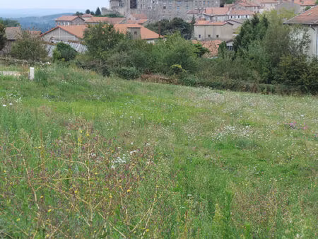 terrain 725m²