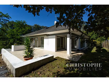 vente maison 7 pièces 220m2 lons 64140 - 390000 € - surface privée